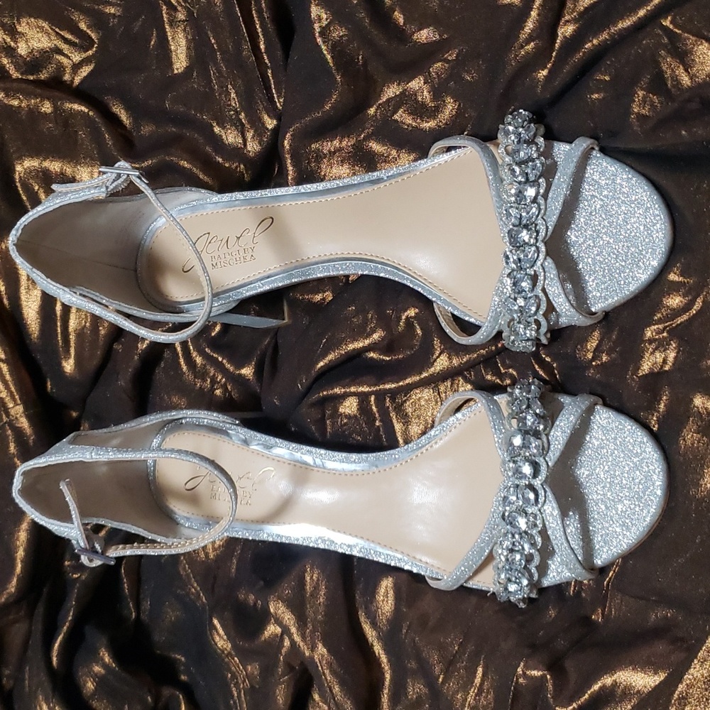 Badgley Mischka Silver Jeweled shoes